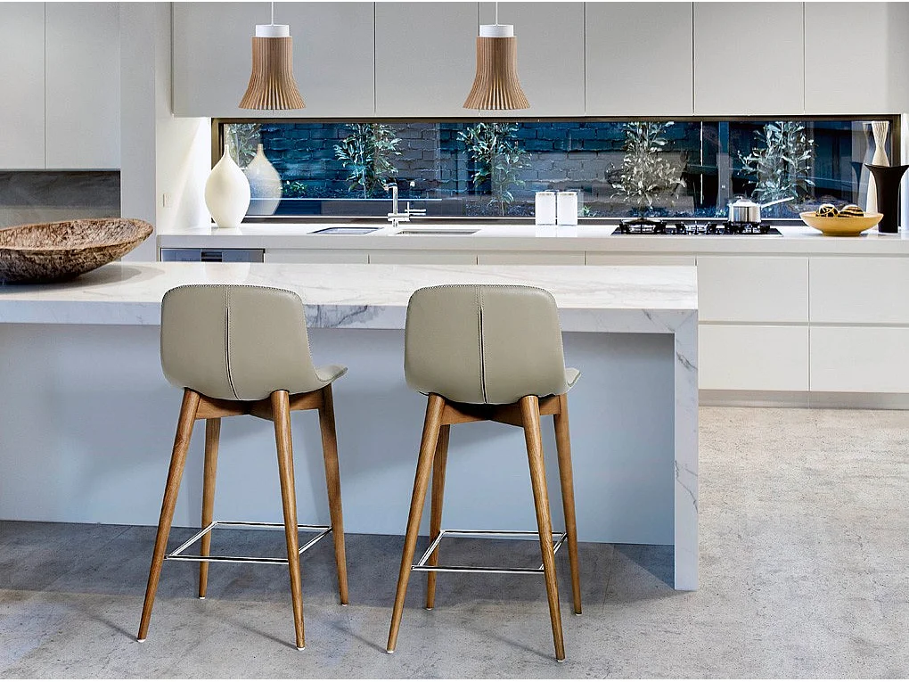 Chaise haute similicuir et pieds bois frêne massif Pandora - lot de 2-Couleur Aqua 00 Blanc