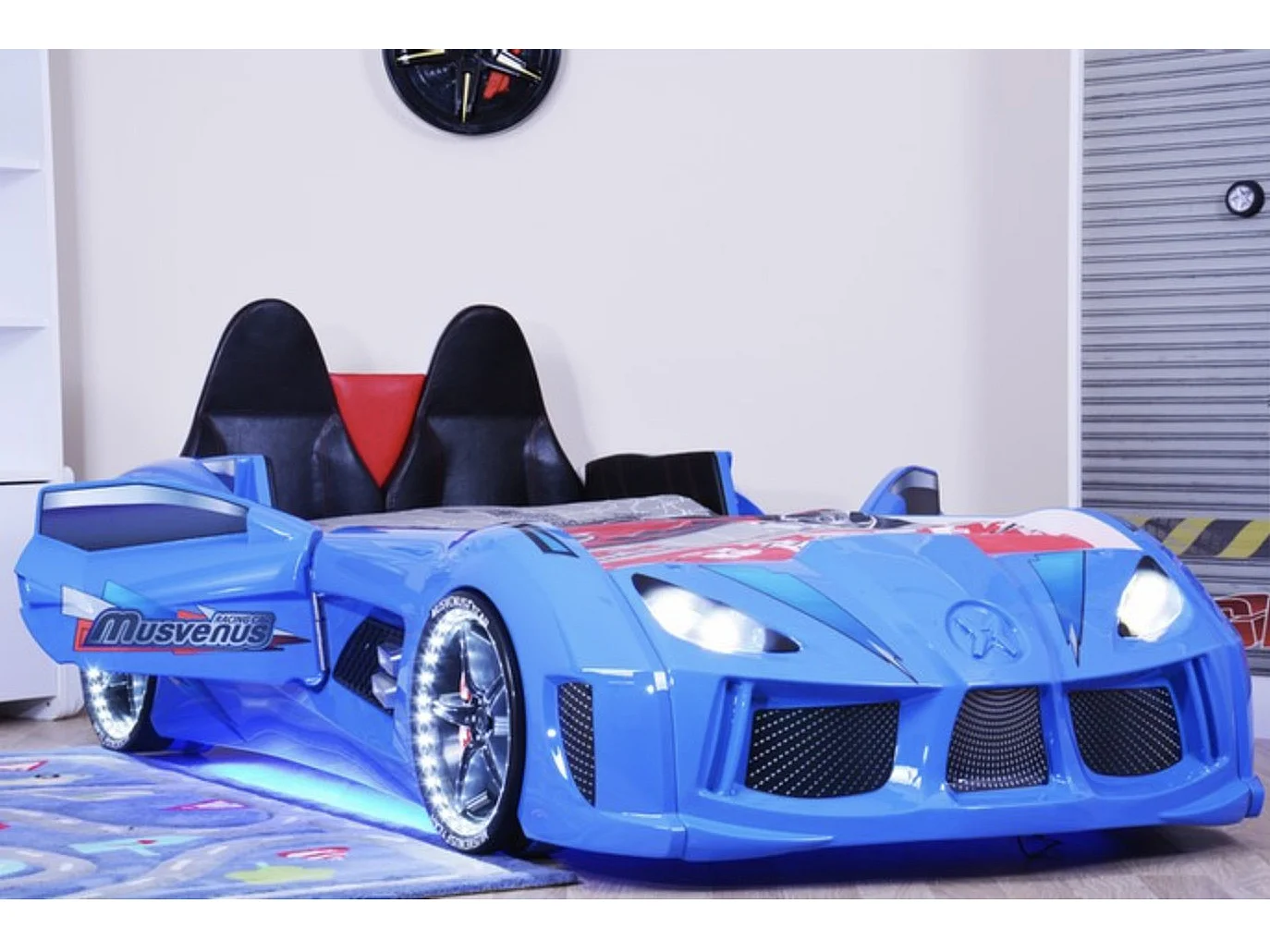 Lit voiture de sport COMPETITION à LED et effets sonores – 90x190-Noir
