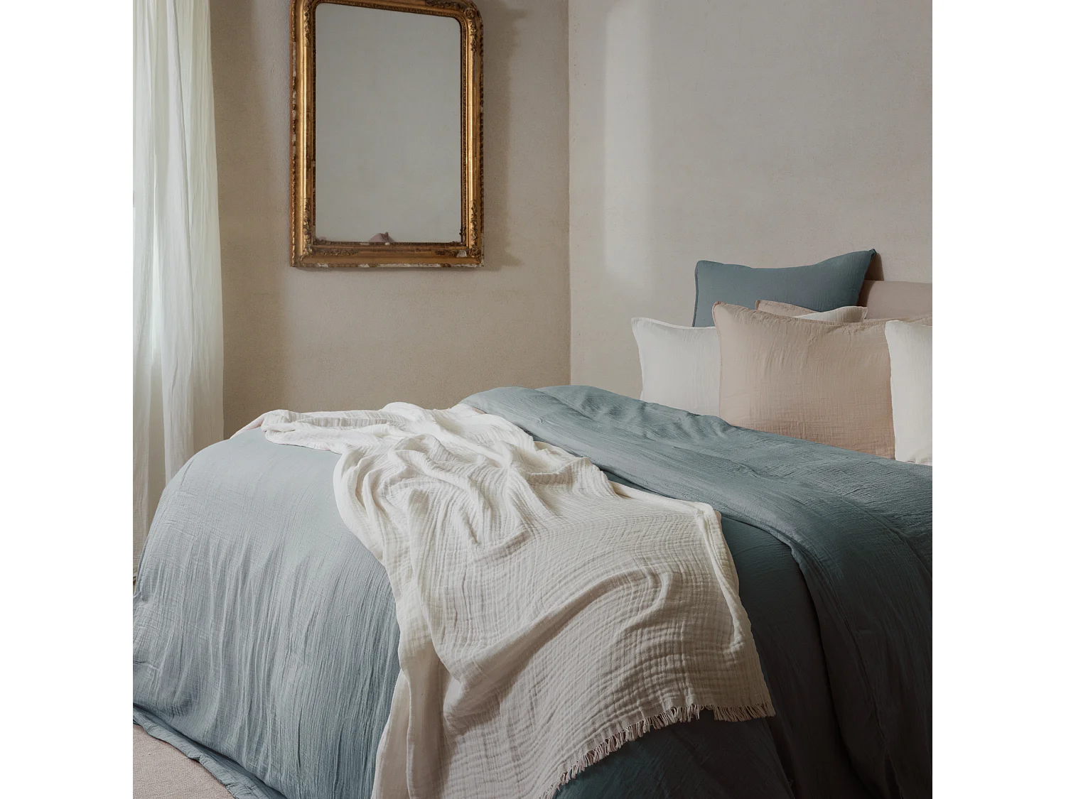 Drap housse MILOS mousseline de coton 180x200 cm bonnet 30 cm uni vert lichen