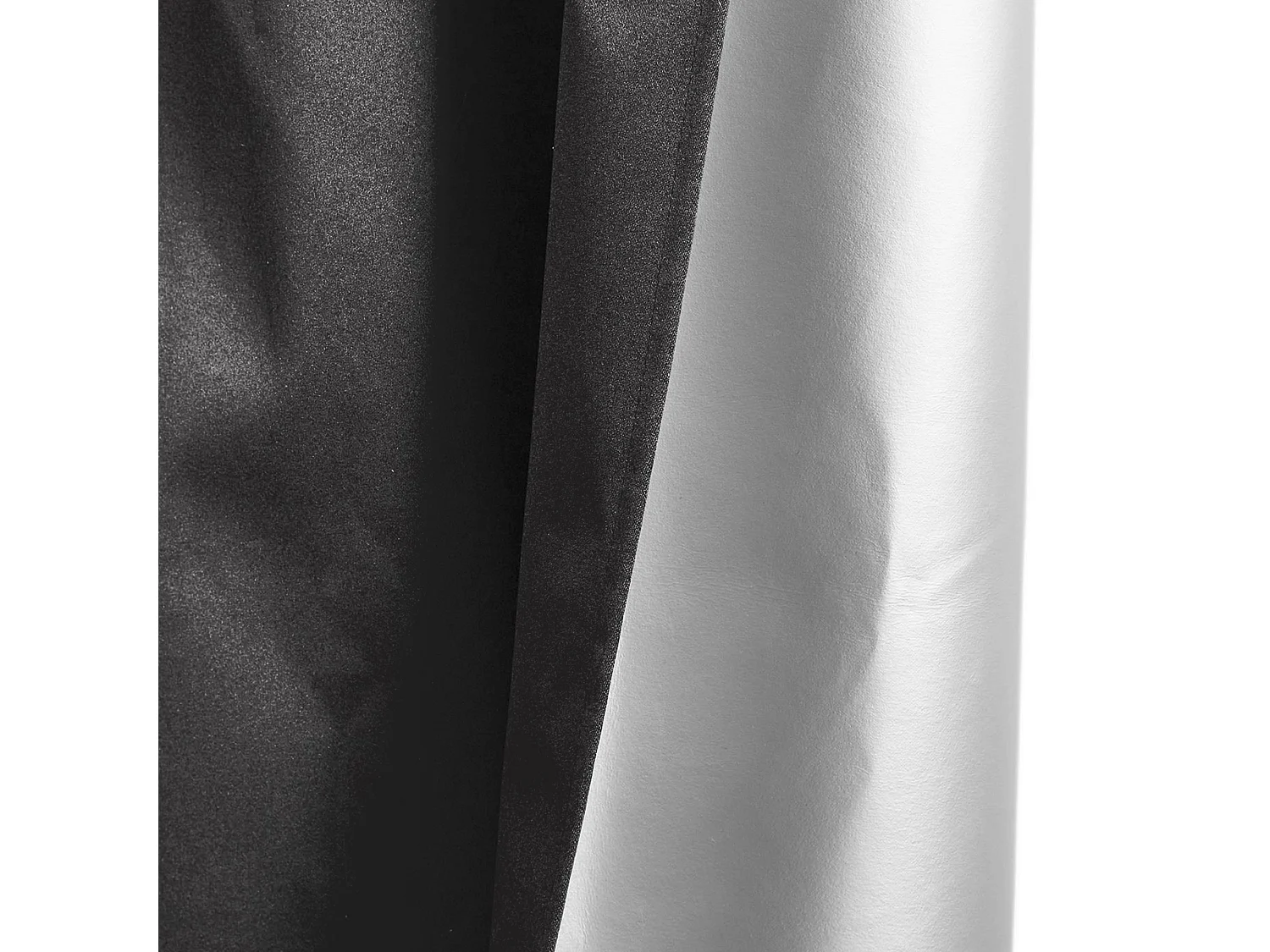 Rideau thermique isolant polyester et aluminium SMOOTH 135x240 cm noir