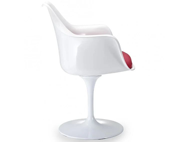Fauteuil blanc brillant avec coussin tissu rouge pétale de tulipe
