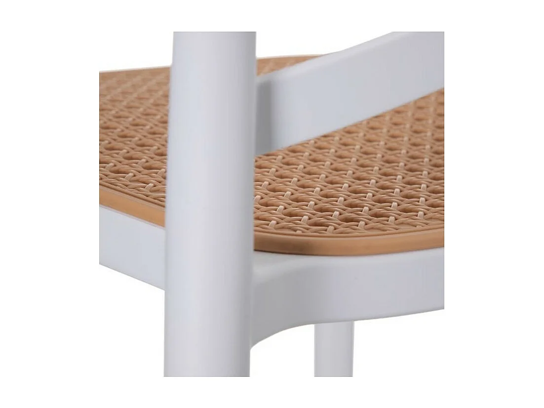 Kantik koloniale stoel in hout en wit synthetisch rotan