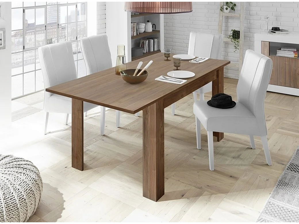 Table extensible 4 à 6 personnes L 137 à 185cm mélaminé noyer Pilari