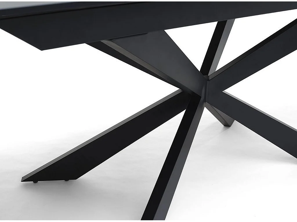 Table extensible 6 à 10 personnes L 160 à 200cm verre laqué noir et pieds métal noir Okebi