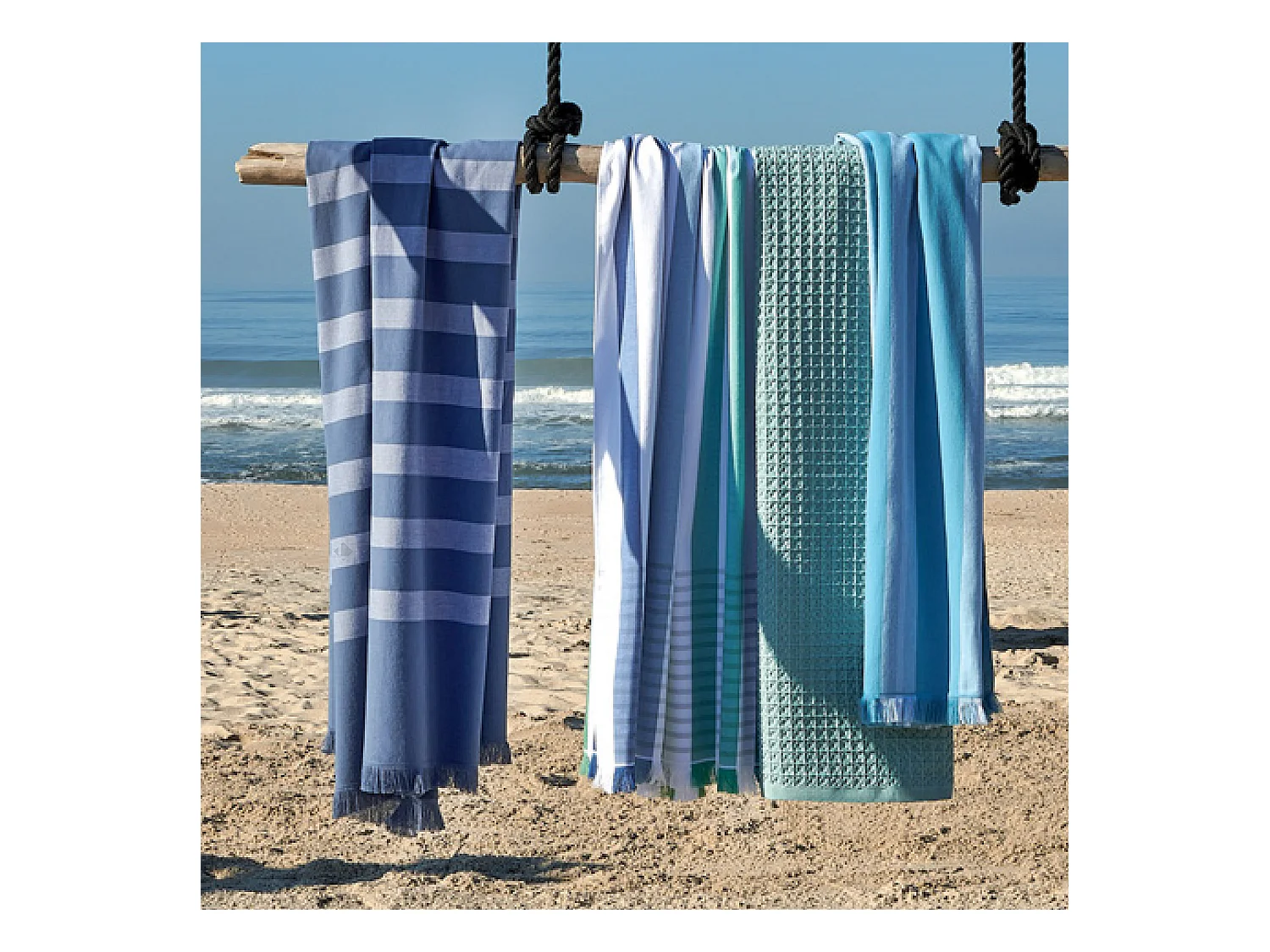 Drap de plage à franges 100x180 cm pur coton collection CATANE rayures rouge