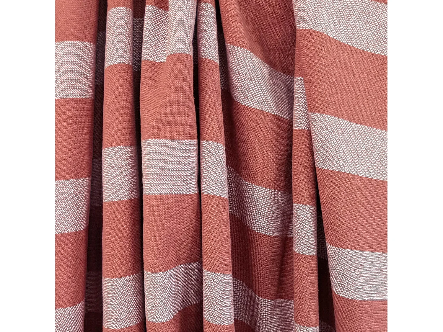 Drap de plage à franges 100x180 cm pur coton collection CATANE rayures rouge