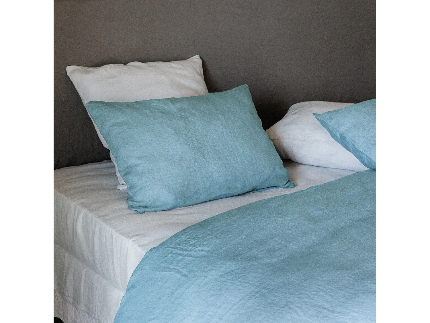 Housse de couette 200x200 cm lin lavé SONATE bleu Topaze