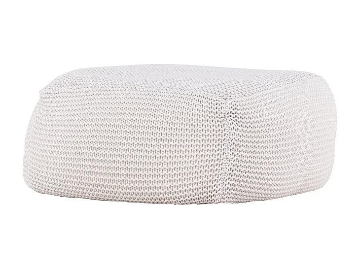 Luca poef crèmekleurig.