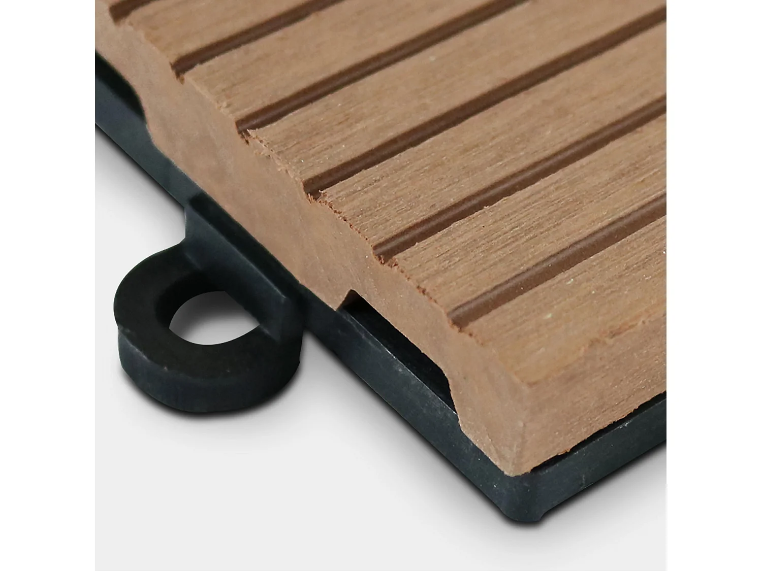 Lot de 48 dalles clipsables bois synthétique marron