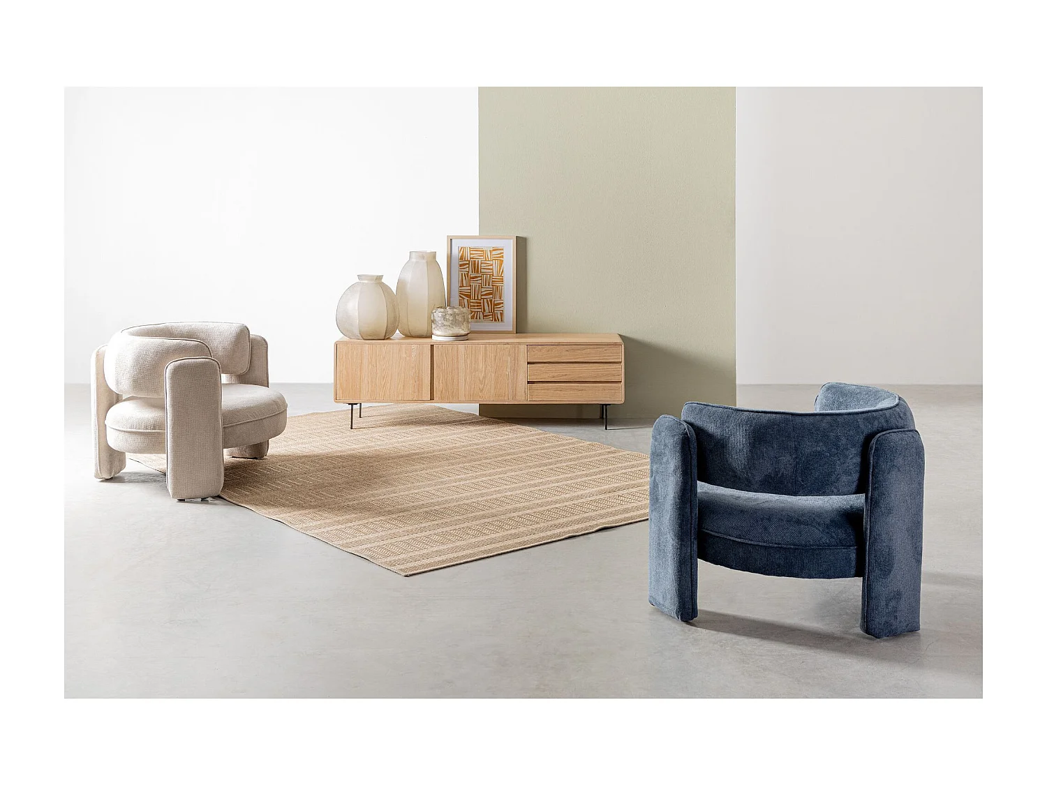 Fauteuil design arrondi en tissu - AUBIN