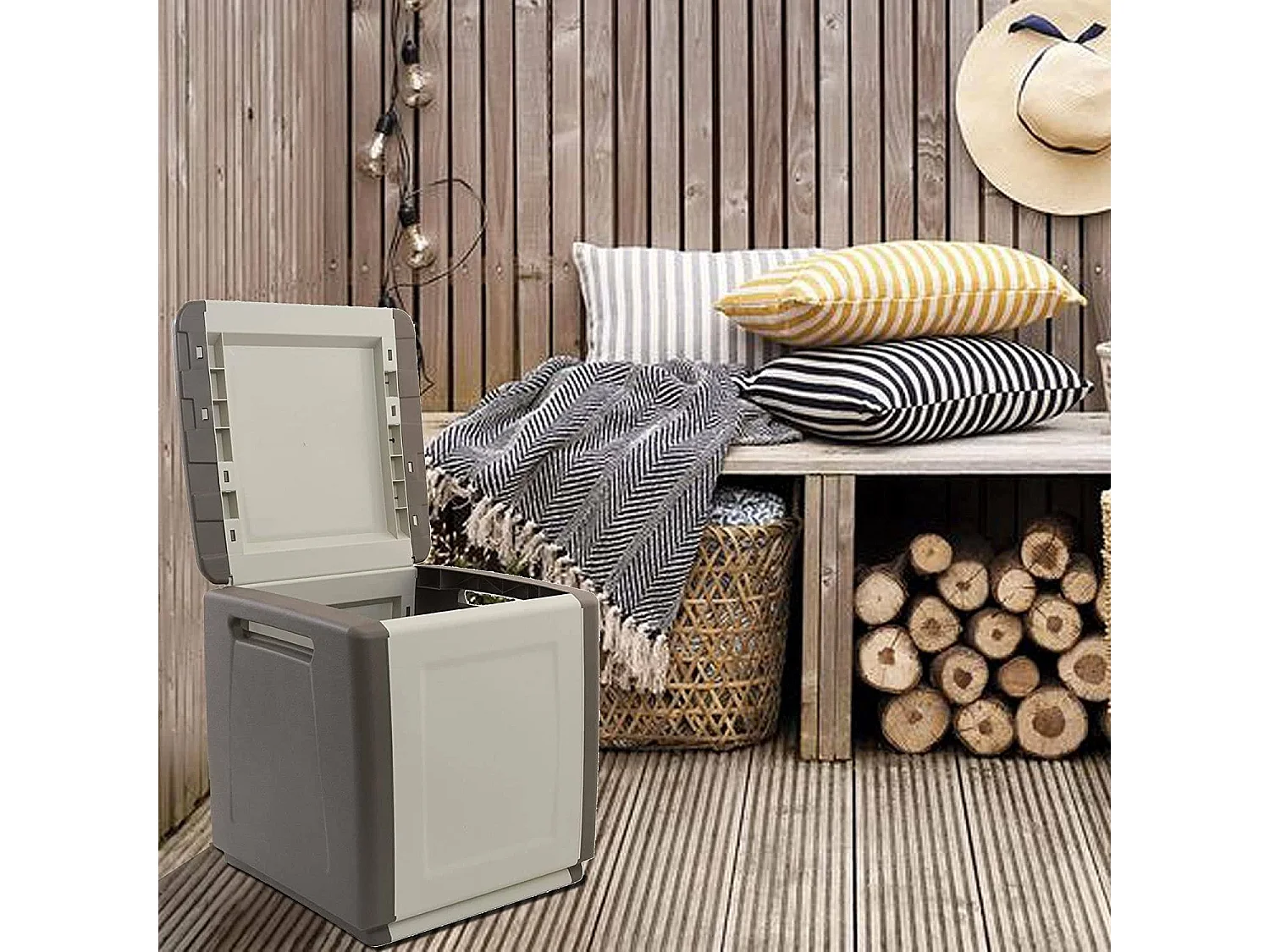 Malle Lille, Coffre polyvalent, Malle de rangement, Boîte de rangement, 100% Made in Italy, 54x53h57 cm, Beige et Marron