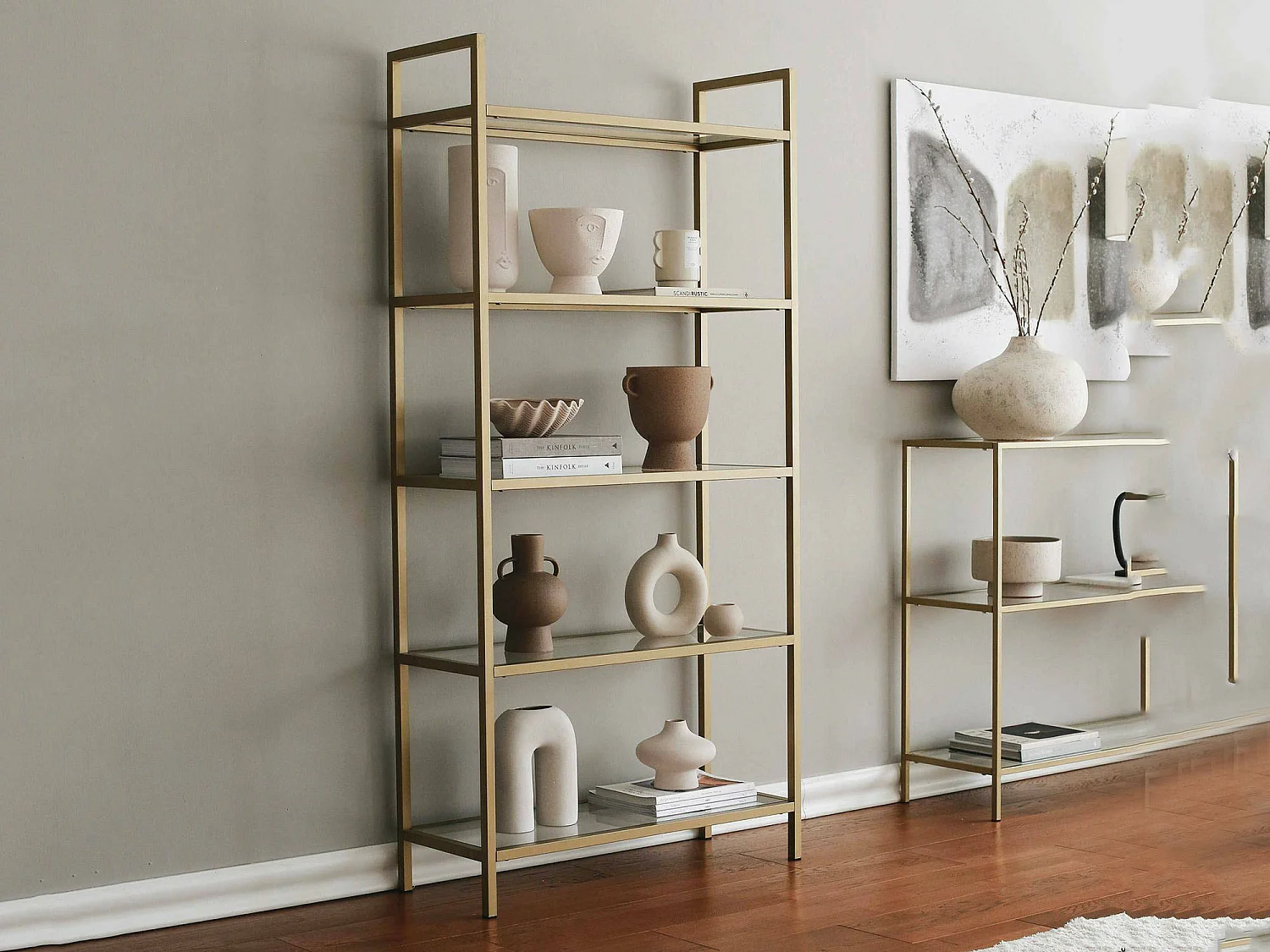 Bibliothèque Delphini, Etagère de bureau, Porte-livre mobile, Librairie, 80x30h165 cm, Or