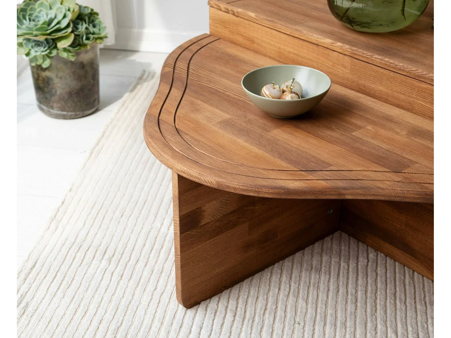 Table basse Juno, Table basse, Porte-revues pour canapé, Etagère de salon, 90x90h40 cm, Chêne