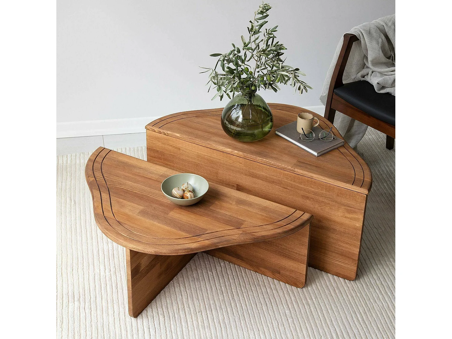 Table basse Juno, Table basse, Porte-revues pour canapé, Etagère de salon, 90x90h40 cm, Chêne