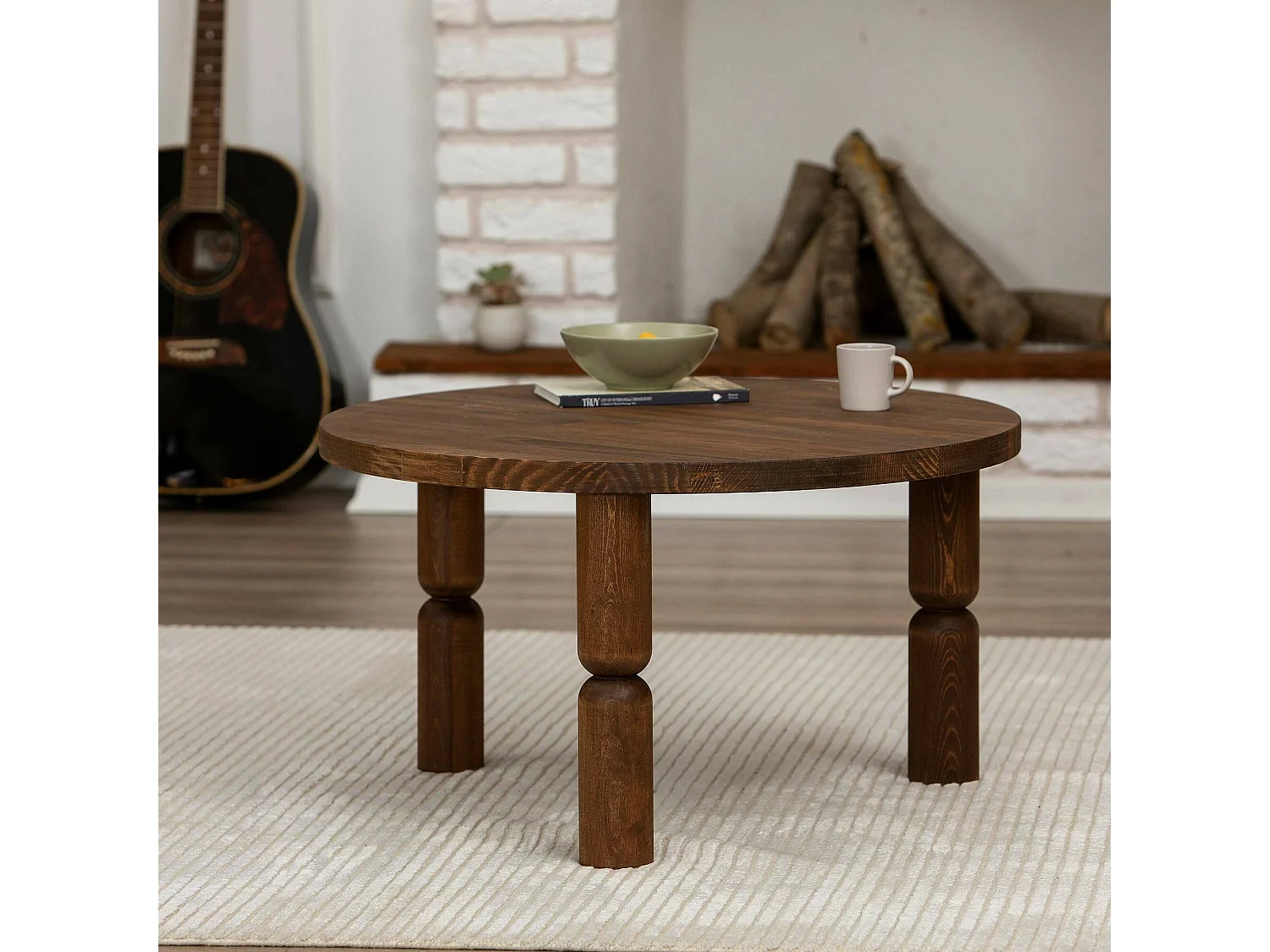 Table basse Vesta, Table basse, Porte-revues pour canapé, Etagère de salon, 70x70h40 cm, Noyer