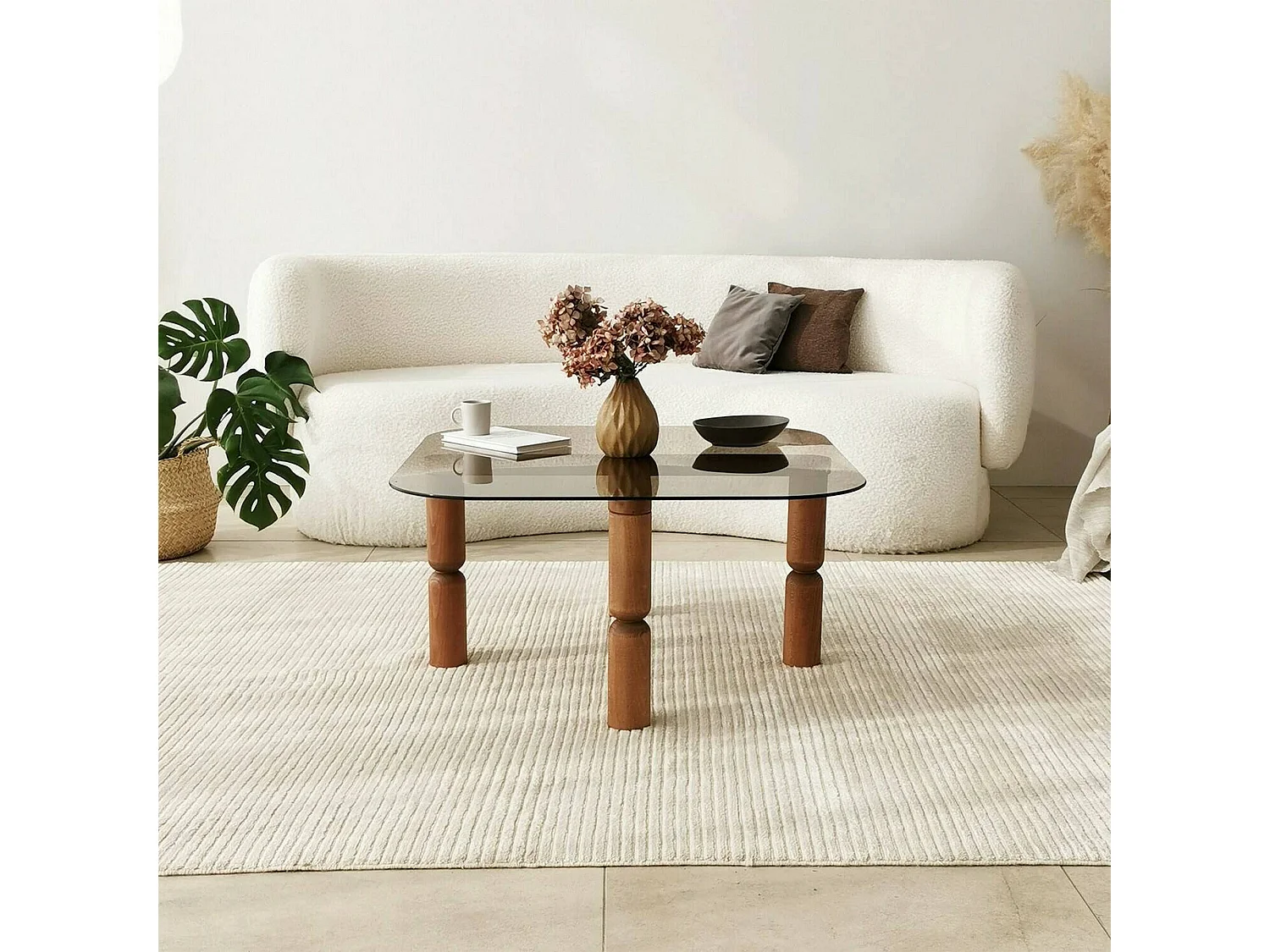 Table basse Psamathe, Table basse, Porte-revues pour canapé, Etagère de salon, 80x80h40 cm, Noyer et Fumé