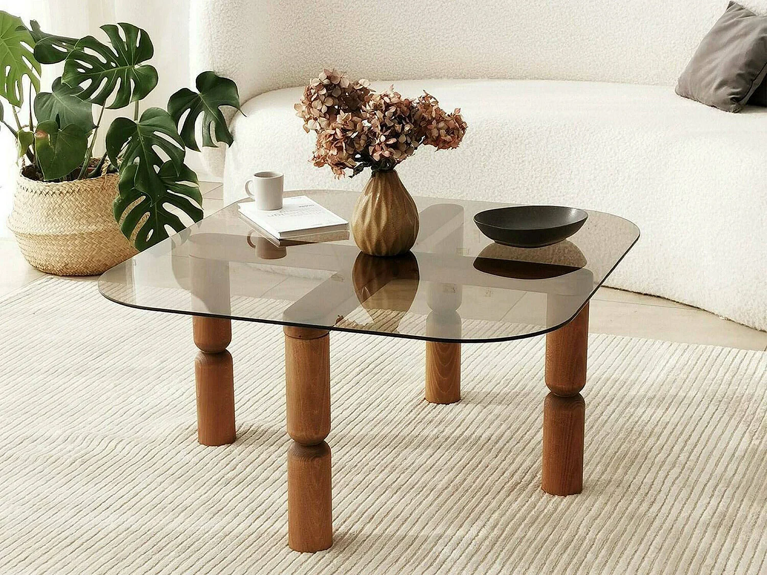 Table basse Gran, effet fumé, 80x80x40h cm, brun noyer, forme rectangulaire, structure en verre