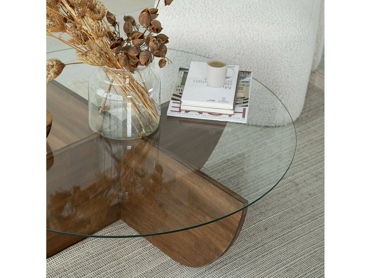 Table basse Phoebe, Table basse, Porte-revues pour canapé, Etagère de salon, 90x90h30 cm, Noyer