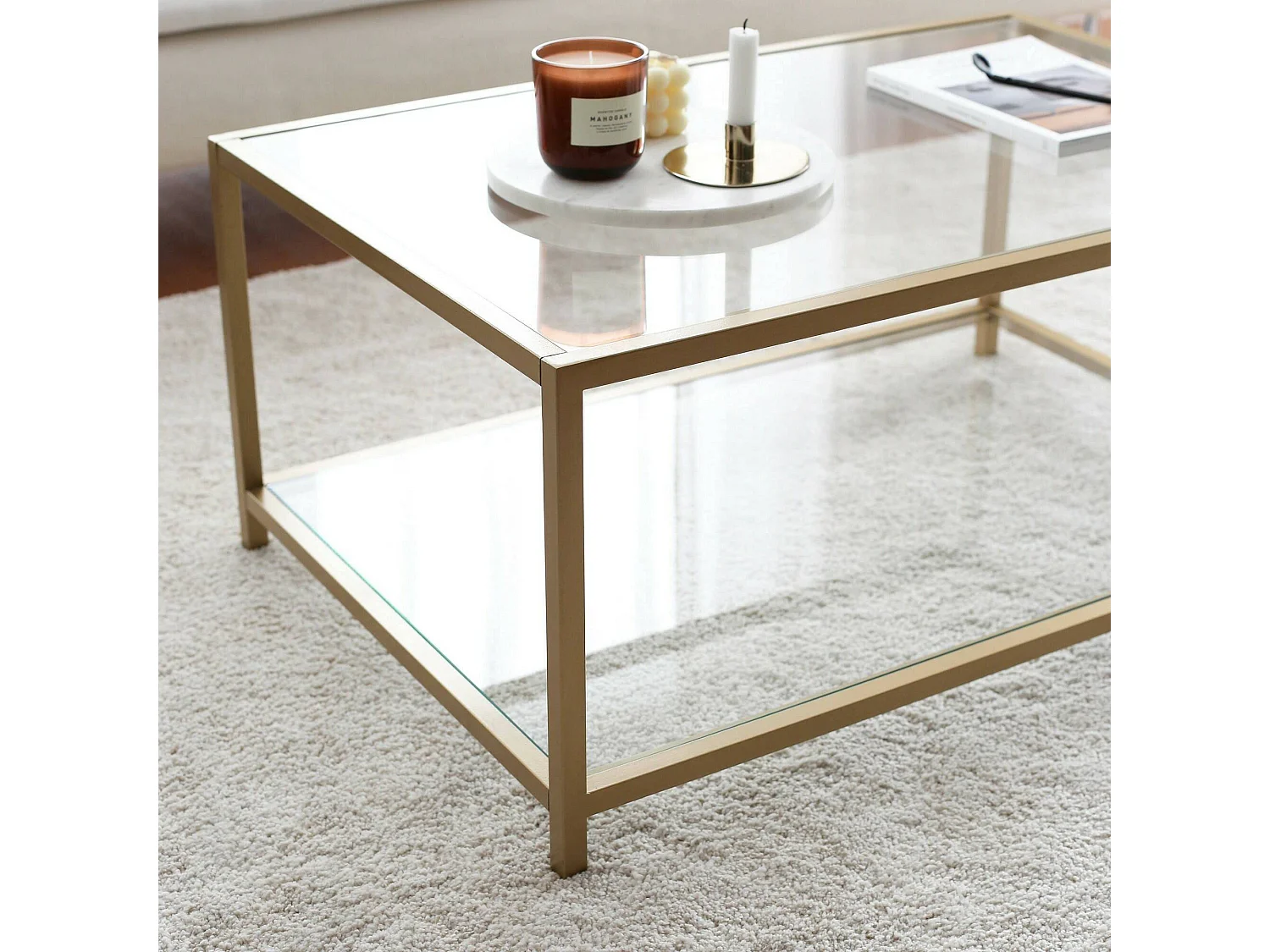Mesa de centro Mina, un compartimento, 90x60x40h cm dorado, forma rectangular, tablero transparente