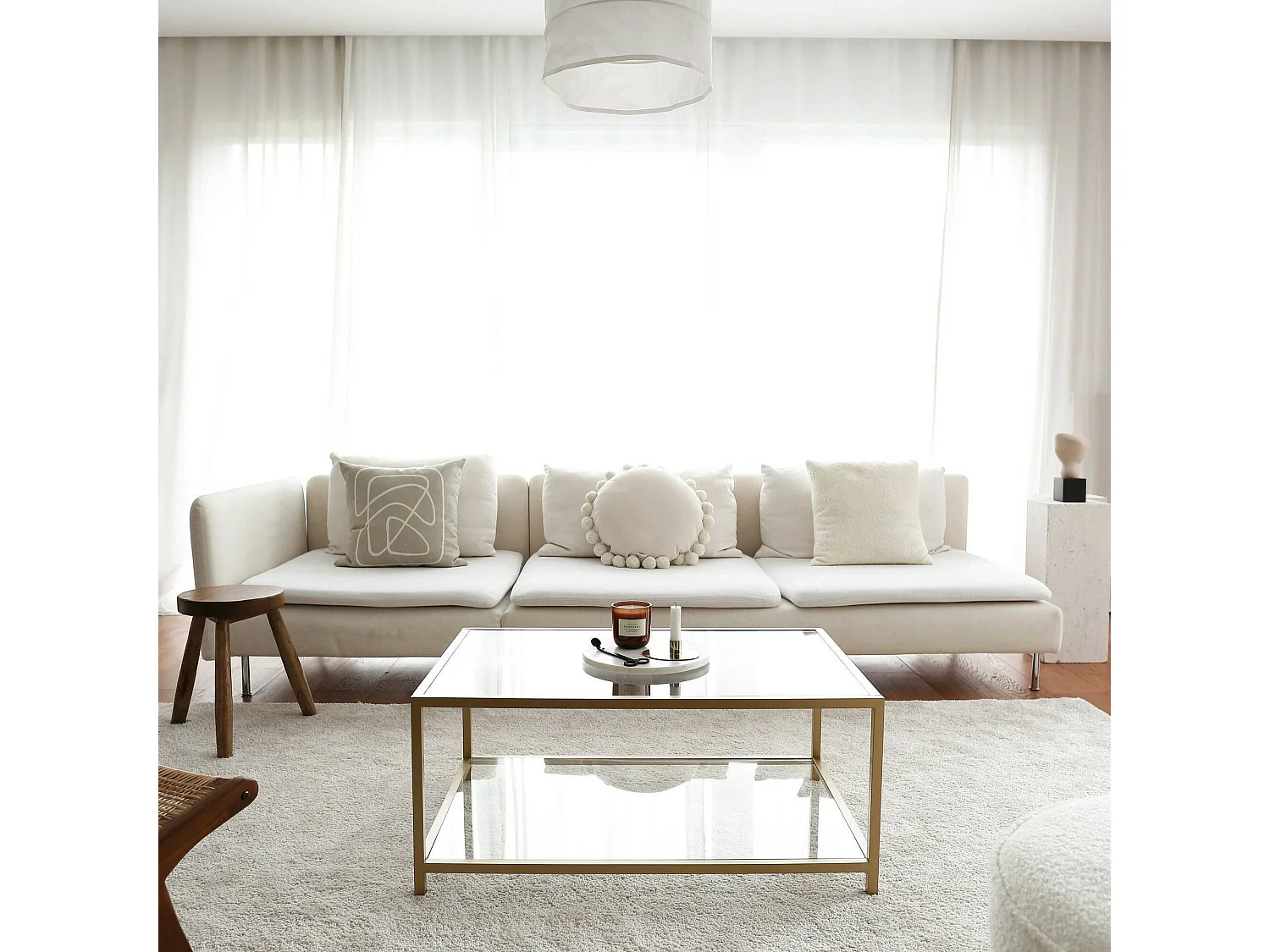 Mesa de centro Mina, un compartimento, 90x60x40h cm dorado, forma rectangular, tablero transparente