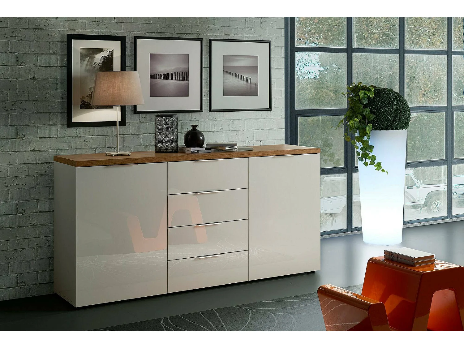 Dmora - Credenza Satriano, 180x43h89 cm, Bianco lucido e Rovere