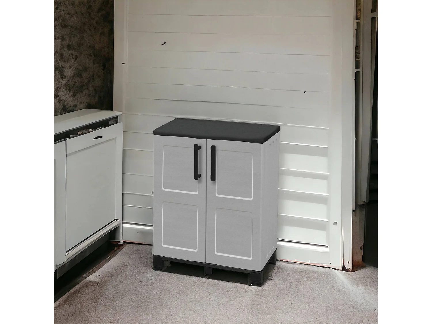 Armoire d'extérieur Wavre, Armoire de balcon polyvalente, Armoire d'extérieur 2 portes, 100% Made in Italy, 68x37h90 cm, Gris clair et noir, Finition à carreaux