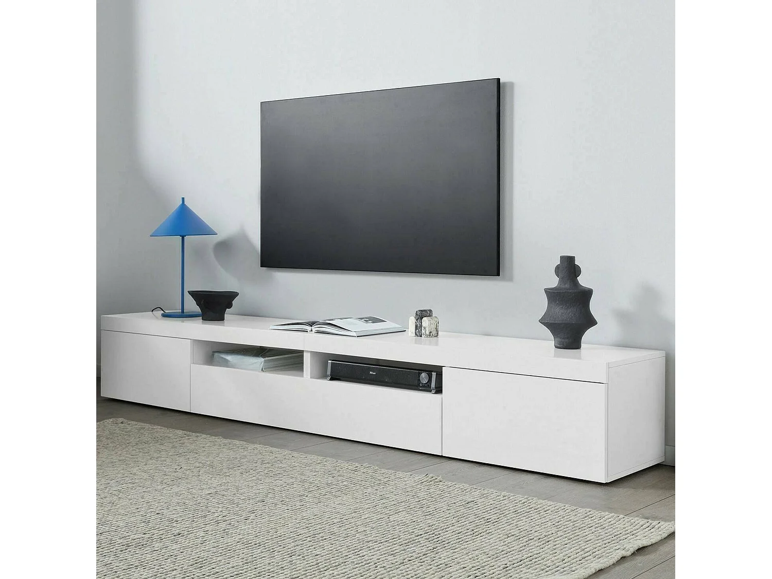 Meuble TV Ulisse, Buffet bas de salon avec 3 portes, Base meuble TV, 240x40h35 cm, Blanc brillant