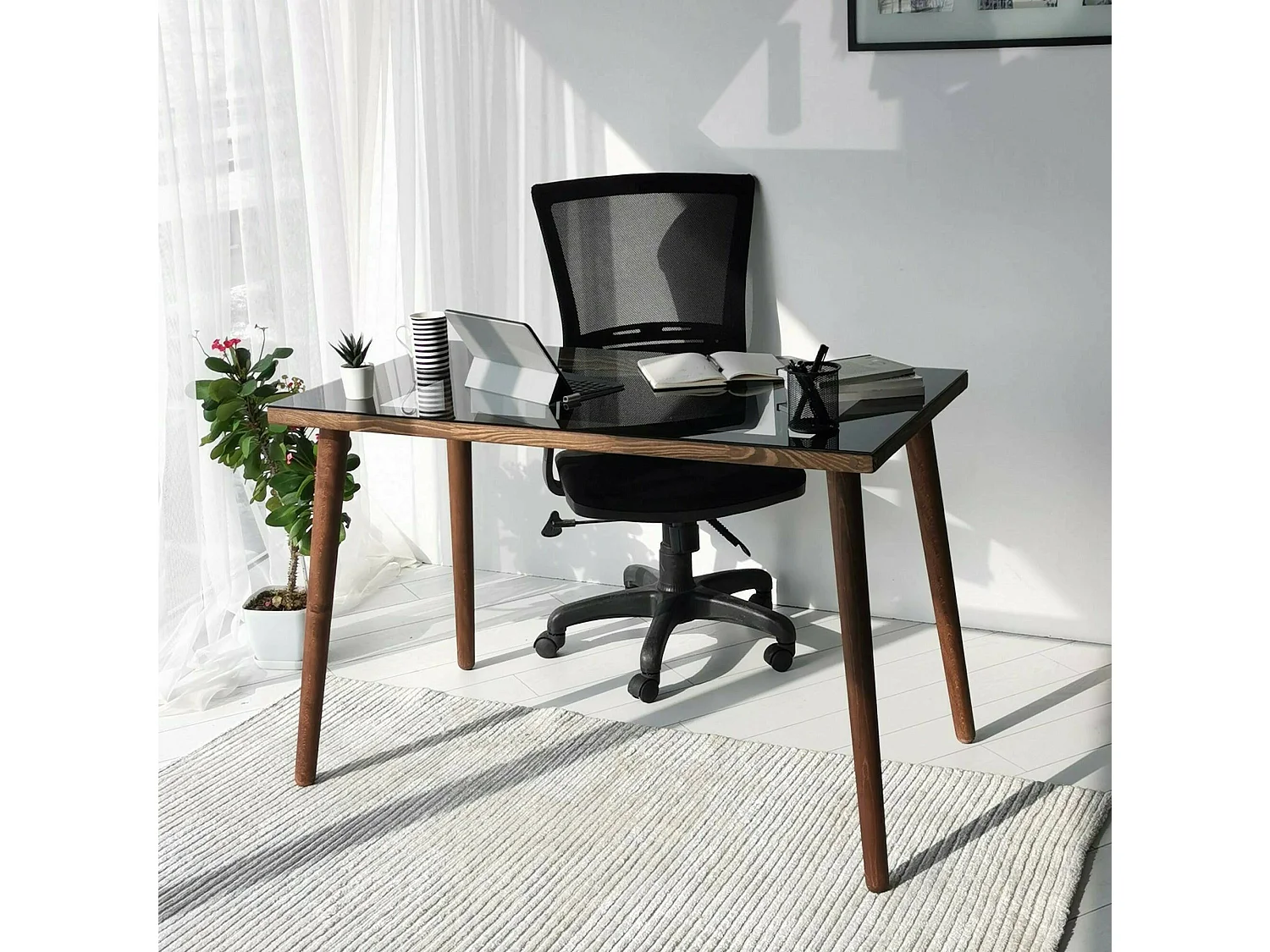 Bureau Euphro, Pupitre polyvalent, Table de bureau pour PC, Plan de travail, 110x60h73 cm, Noyer