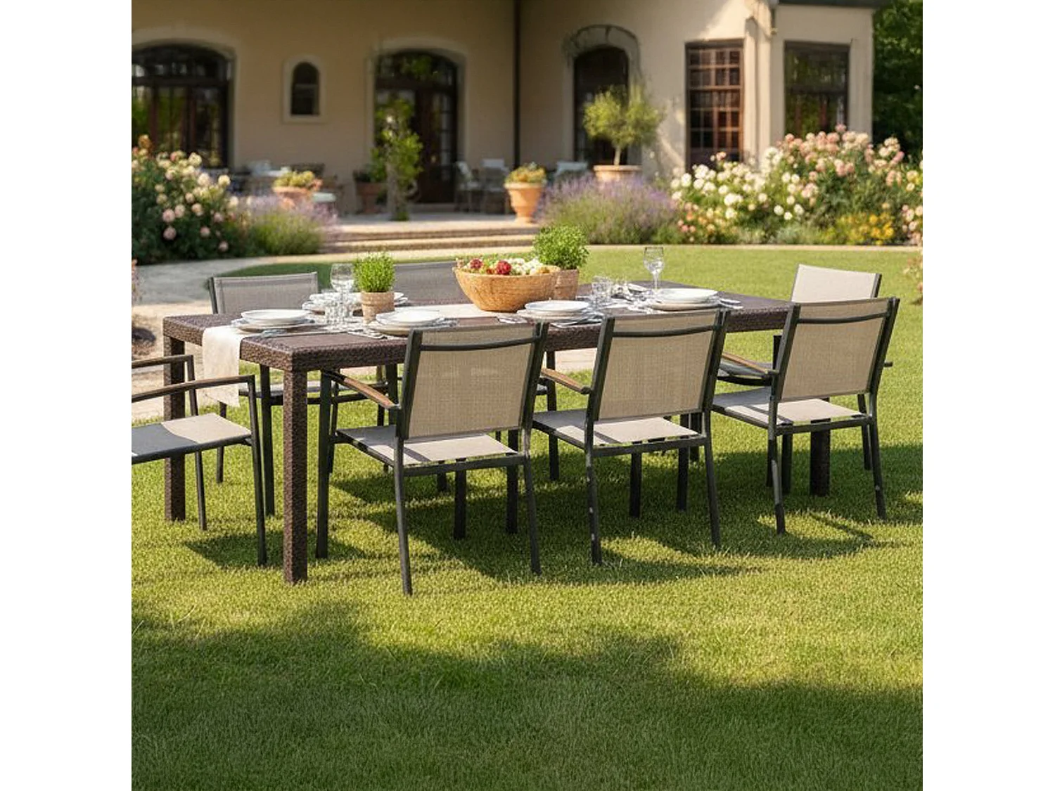 Table d'extérieur Roma, Etagère à manger rectangulaire extensible, Table de jardin extensible effet rotin, 100% Made in Italy, 150/220x90h72 cm, Marron