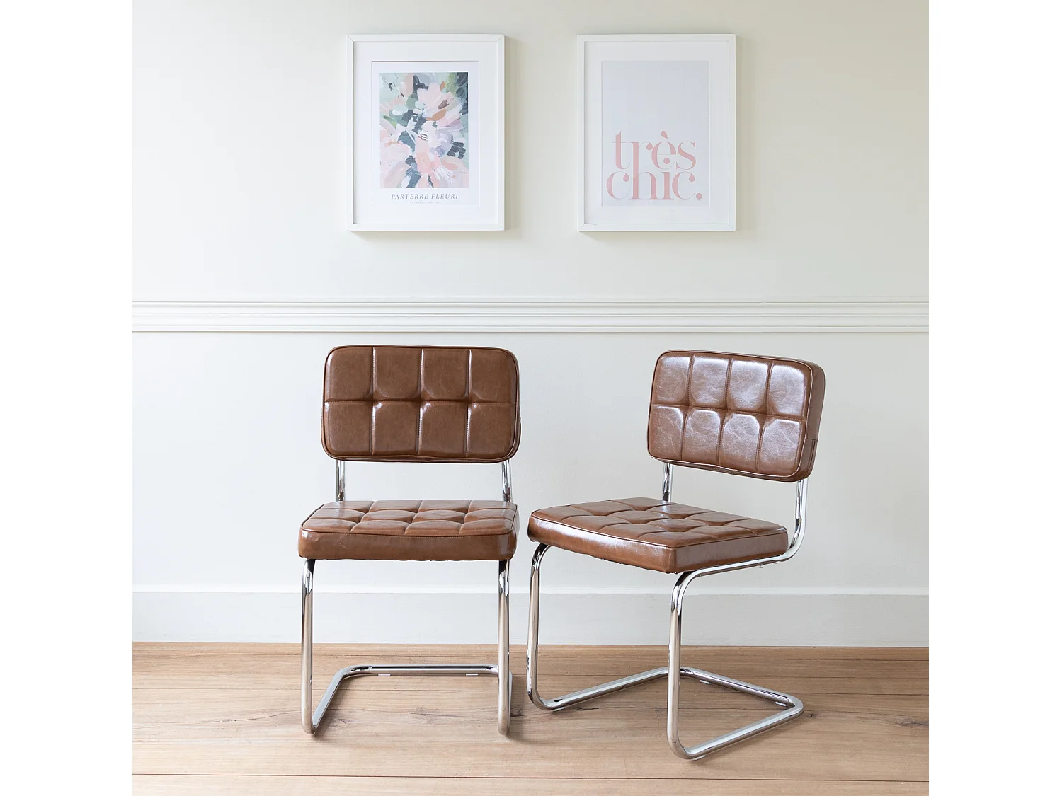 Lot de 2 chaises cantilever en simili marron MARIA - HAPPY GARDEN