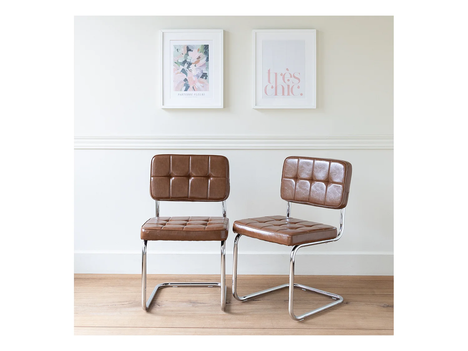Lot de 2 chaises cantilever en simili marron MARIA - HAPPY GARDEN