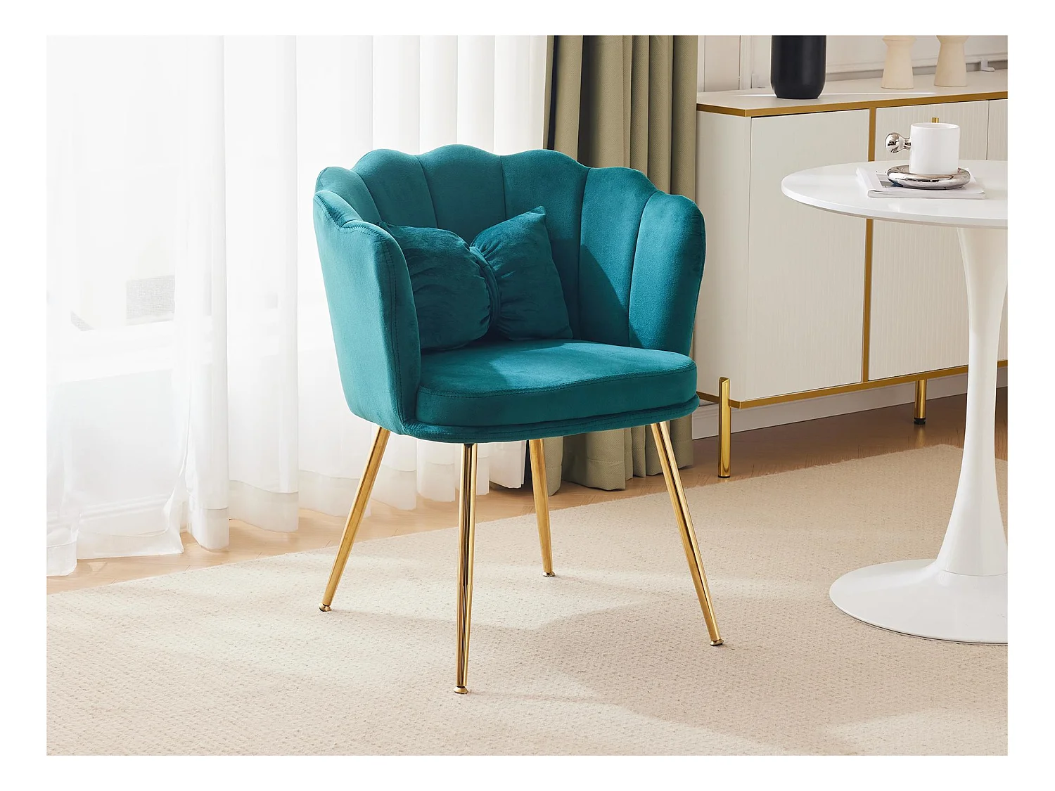 1 Chaise en velours - avec dossier en forme de pétale - pieds en métal doré - Vert sapin