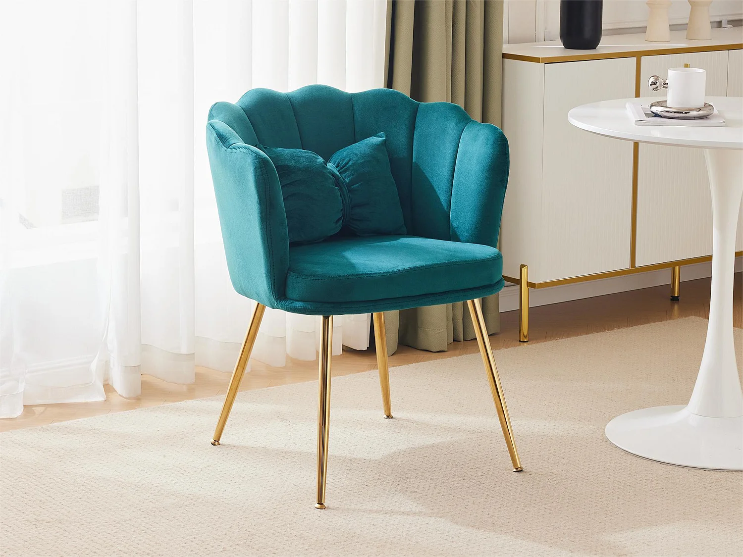 1 Chaise en velours - avec dossier en forme de pétale - pieds en métal doré - Vert sapin