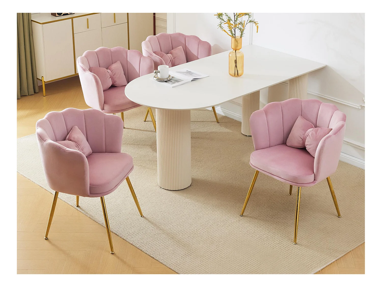 Lot de 4 Chaises en velours - avec dossier en forme de pétale - pieds en métal doré - Rose
