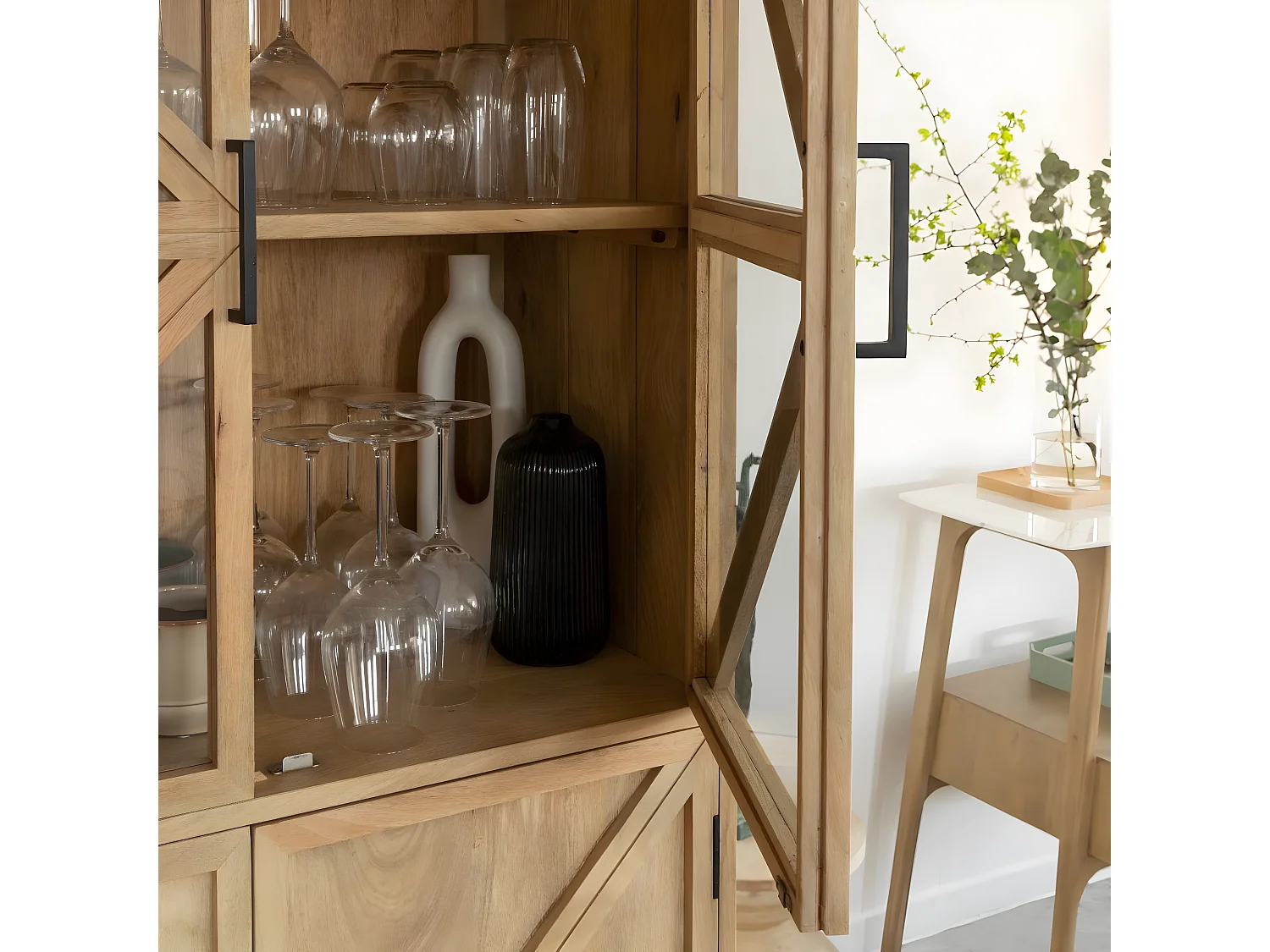 Vitrine en bois de manguier Thalia