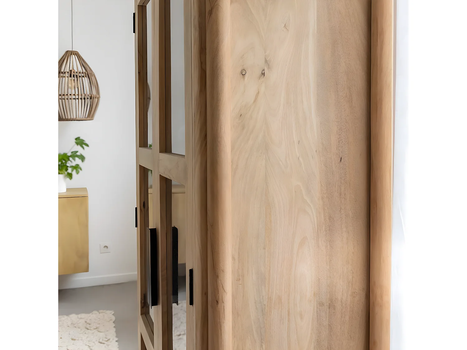 Vitrine haute en bois de manguier Nova