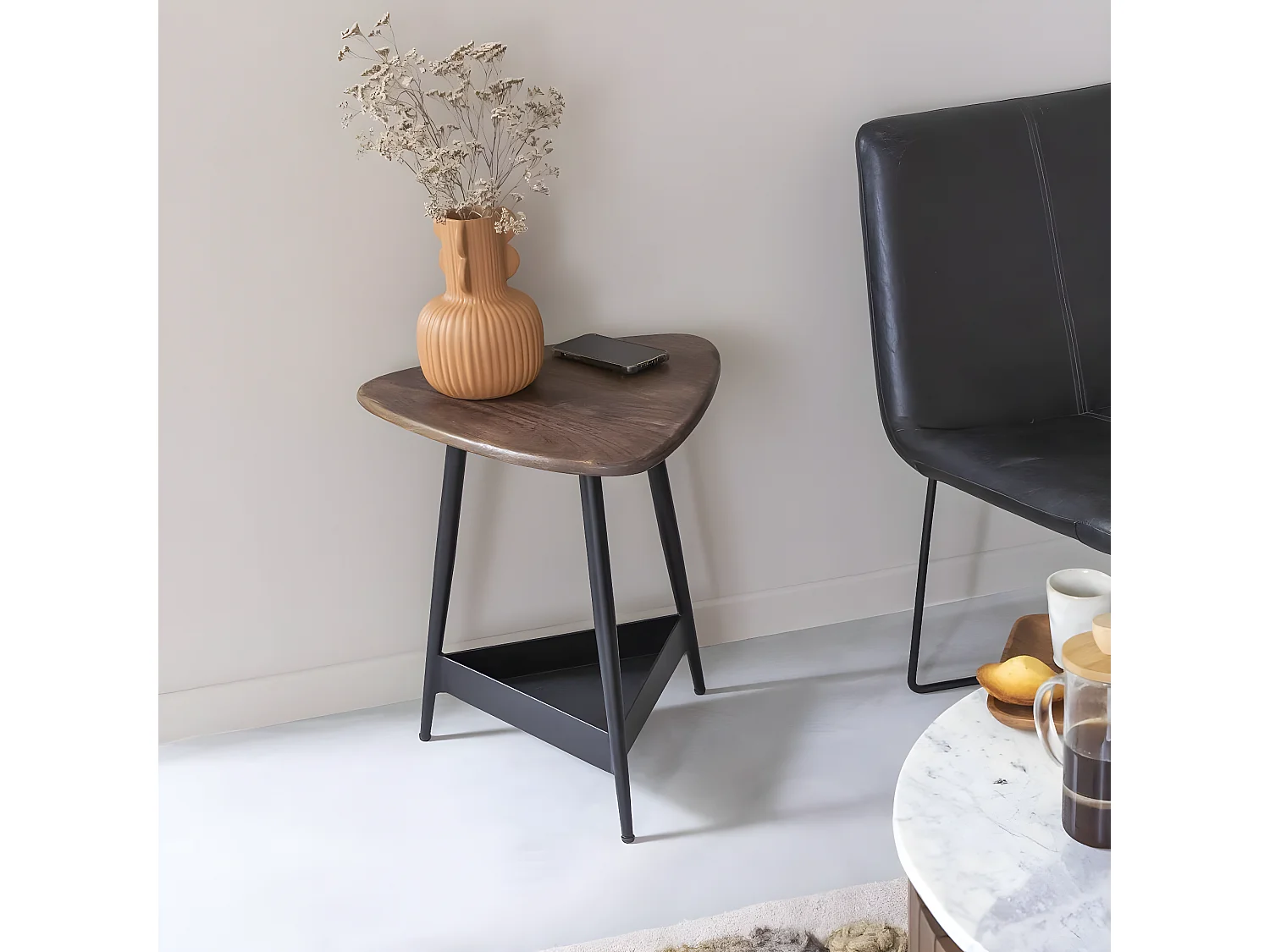 Bout de canapé en bois de manguier et métal noir Tilian