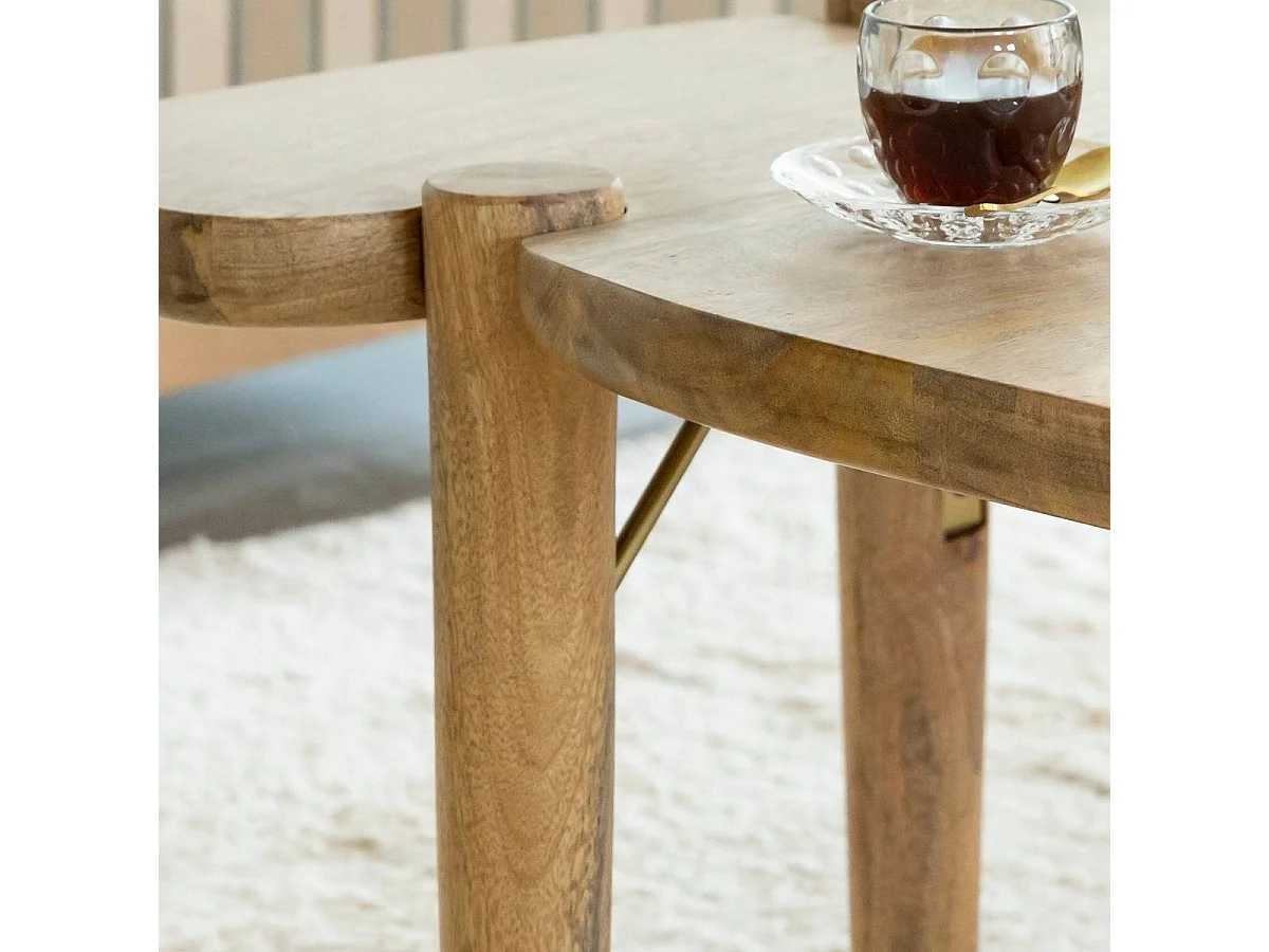 Mesa de centro ondulada de madera de mango Zola con espacio de almacenamiento