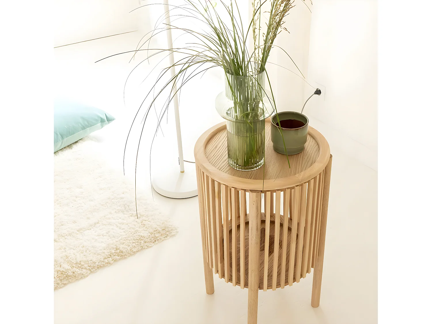 Table de chevet ronde en bois de pin Vénus