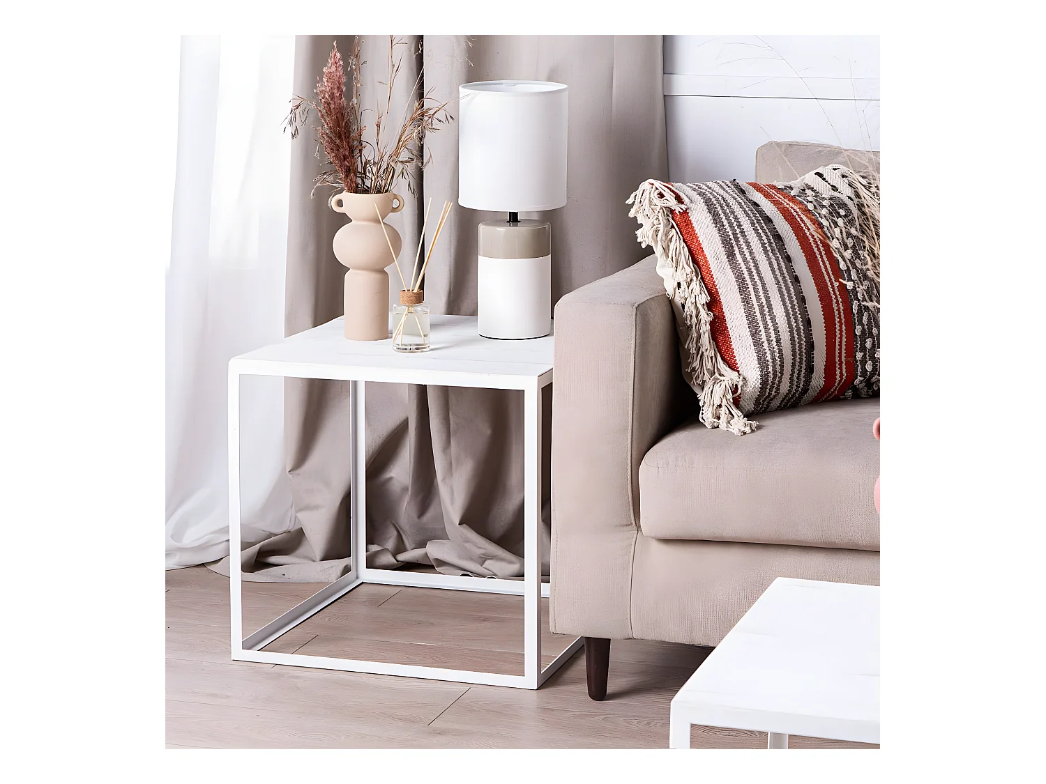 Table d'appoint en métal blanc 52x50 cm-Brena