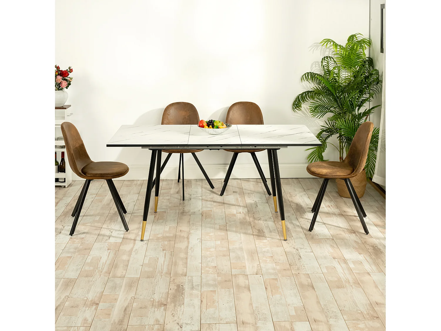 Lot de 4 chaises de salle à manger suède marron pivotant et pieds noirs SUNFLOWER SUEDE BROWN 4PCS