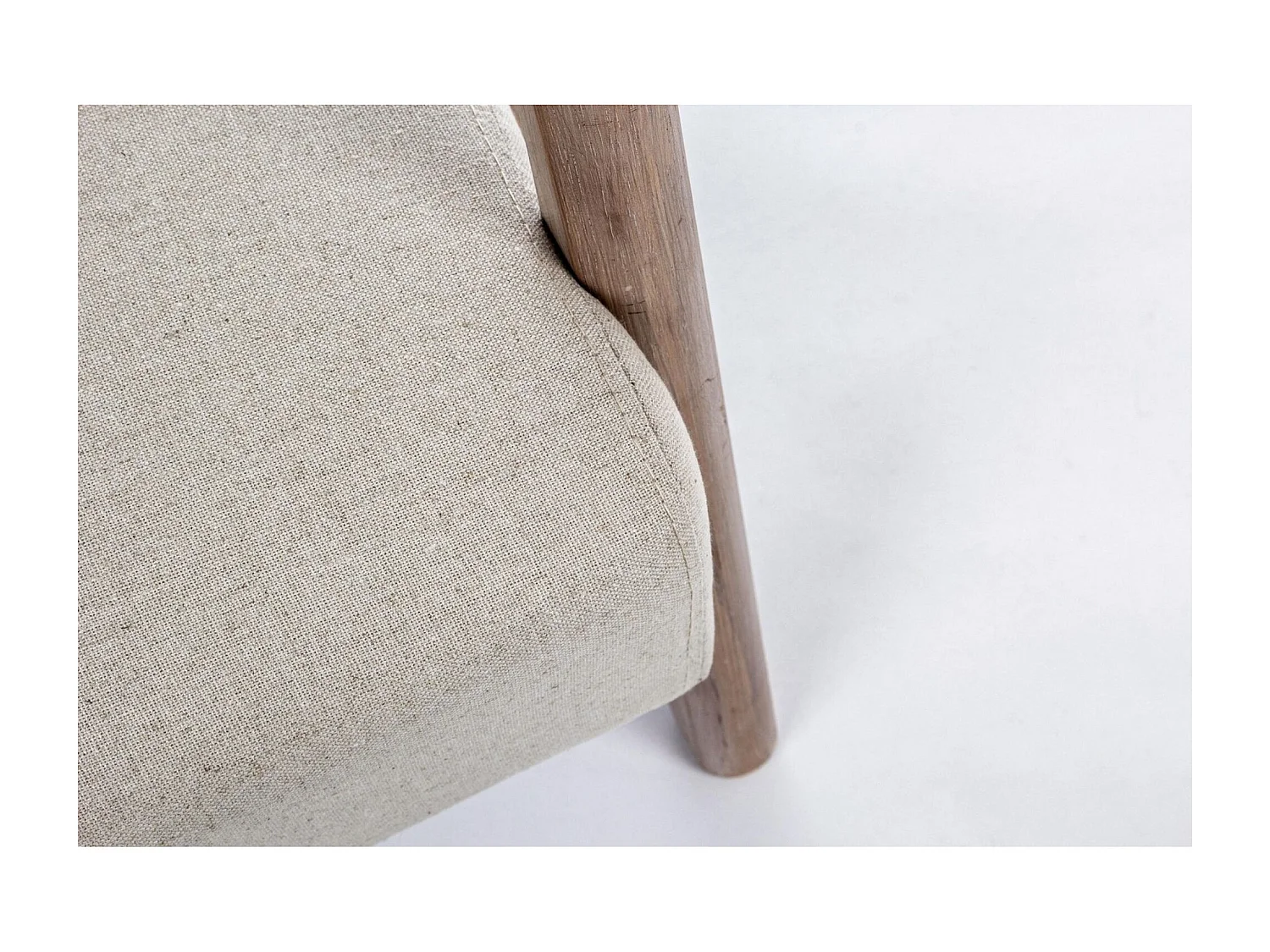 Fauteuil avec accoudoirs en lin matelassé - SEVENTIES