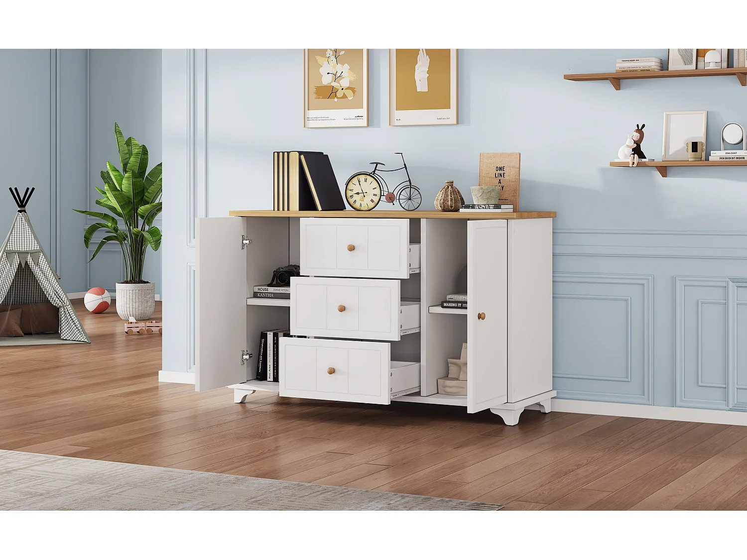 Cómoda clásica, mueble con 3 cajones y 2 puertas, con tiradores naturales, MDF+aglomerado, blanco+natural