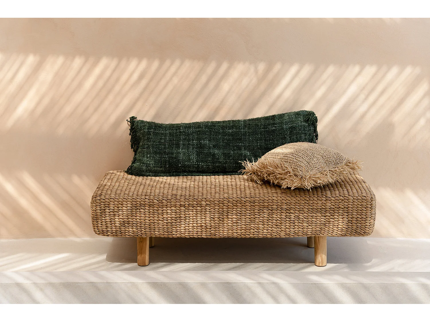Le Banc Water Hyacinth