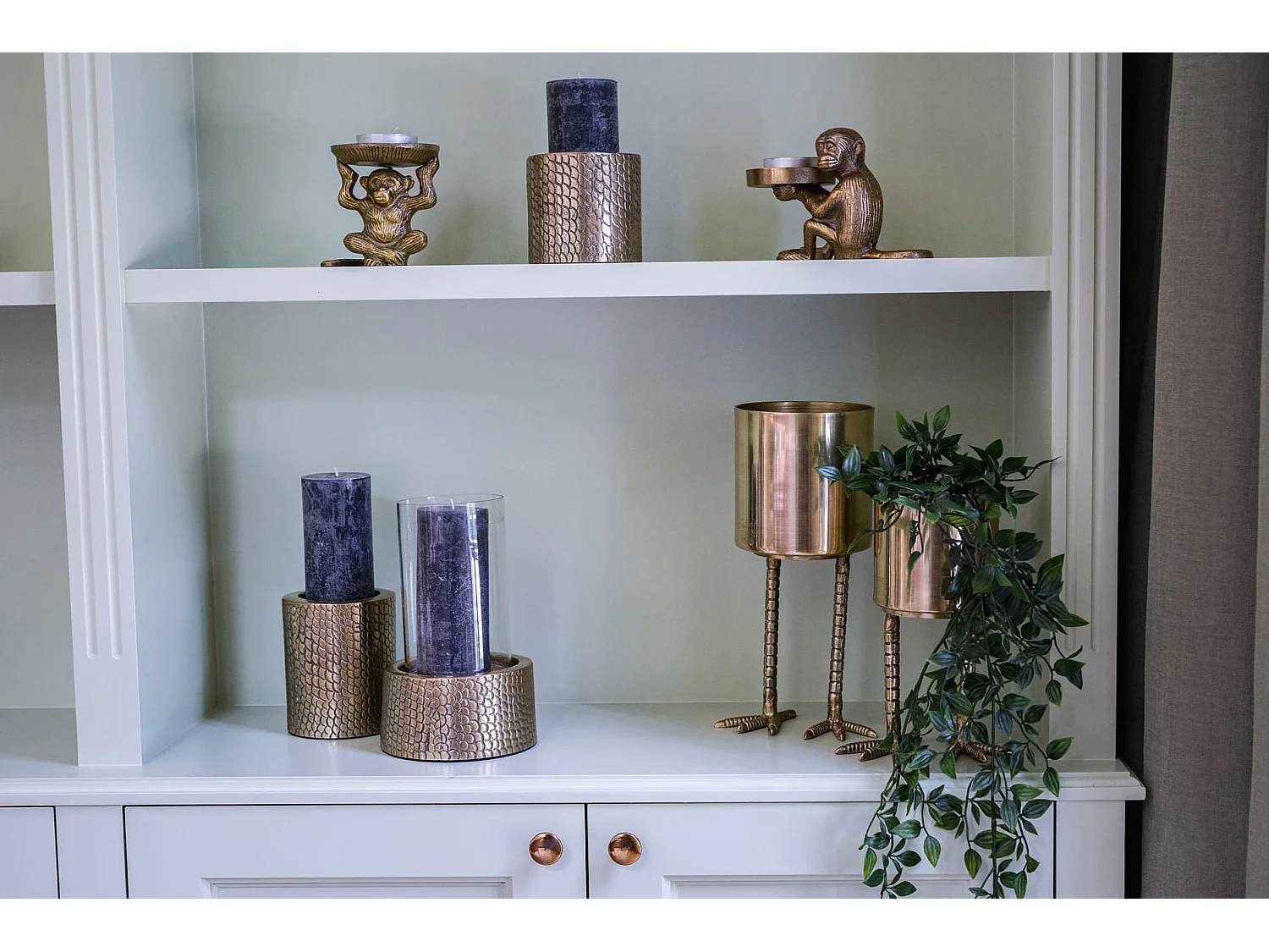 The Croco Candle Holder with Glass - Brass - M