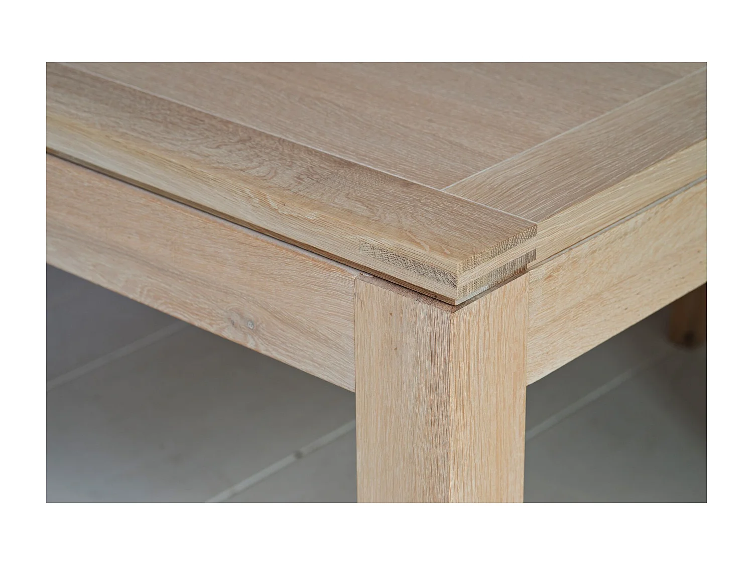 Table carrée extensible en chêne blanchi L140/200 - BOSTON