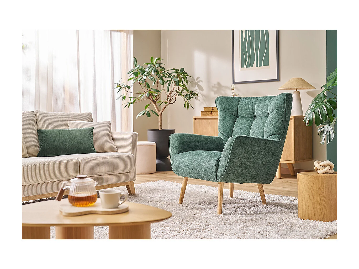 Fauteuil scandinave tissu effet velours texturé vert foncé et bois clair AVERY