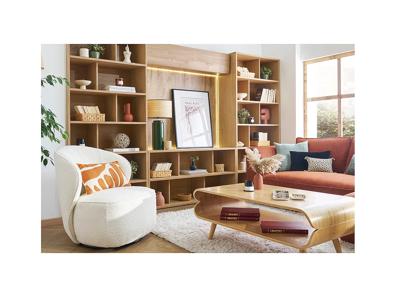 Fauteuil design pivotant en tissu effet velours texturé terracotta AMBER