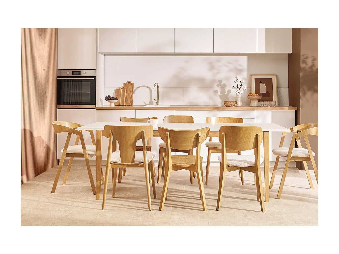 Chaises vintage en bois clair chêne et tissu effet laine bouclée blanc (lot de 2) LUCIA