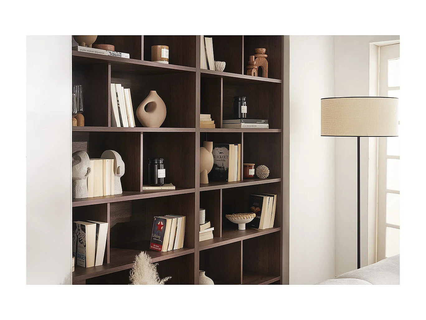 Bibliothèque design finition bois foncé noyer L92 cm EPURE